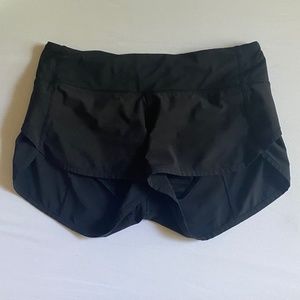Black Lululemon Speed Up Short